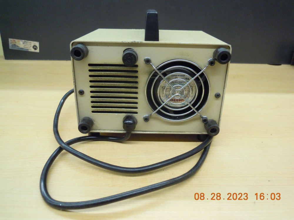 McBAIN INSTRUMENTS FOI-1 Fiber Optic Halogen Illuminator #A33