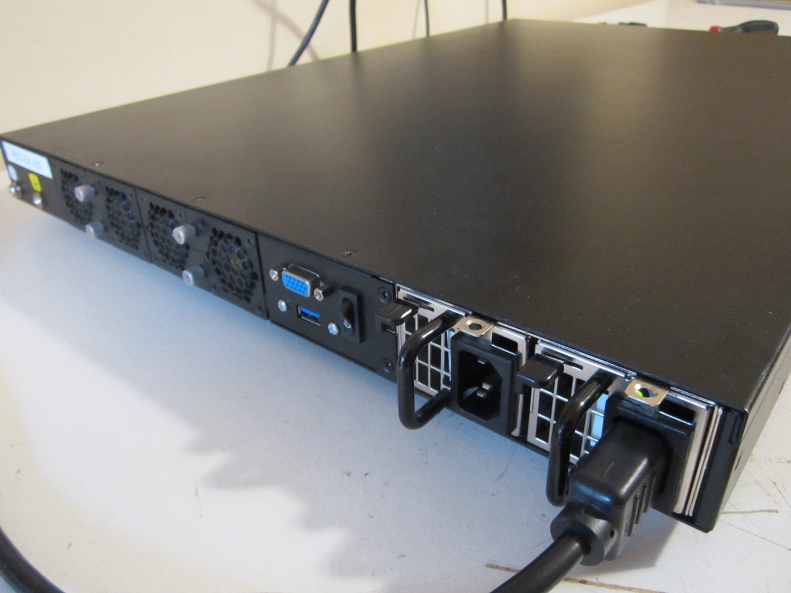 PfSense - 6x10Gb SFP+, 28 Cores, 32GB RAM, 64GB SSD, AES-NI (Lanner FW-8894)