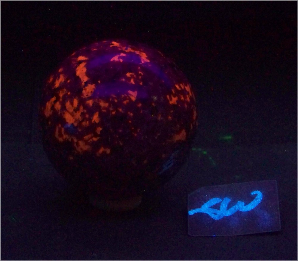 Fluorescent Yooperlite 60mm Sphere for UV Collection 6211