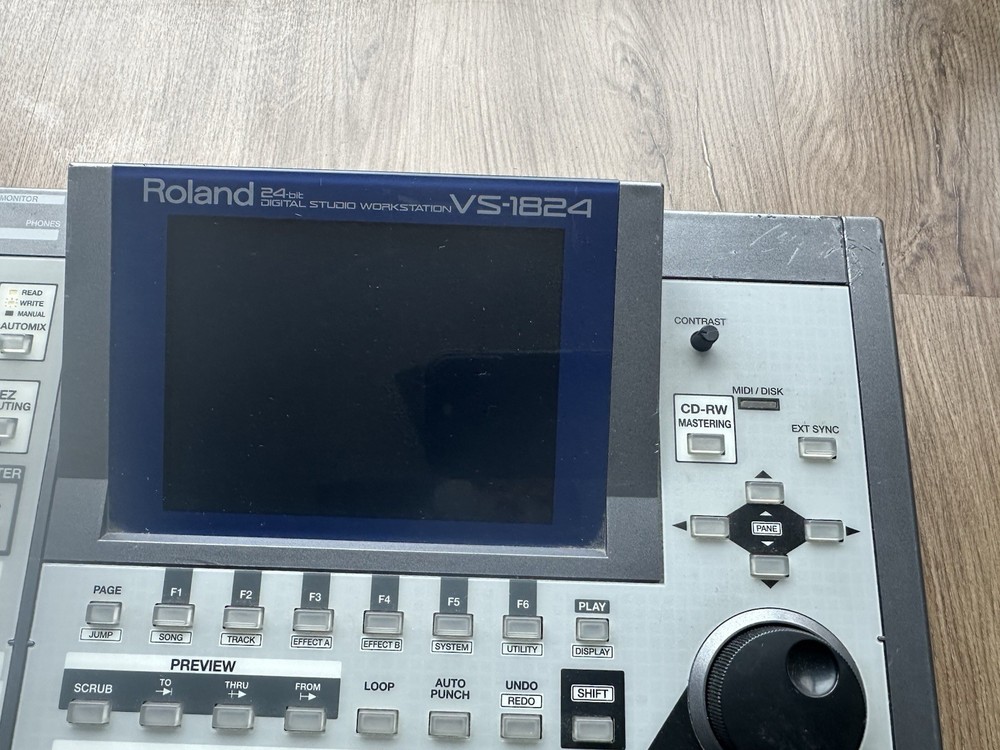 Roland VS-1824CD Digital Studio Workstation 24-Bit Multitrack Recorder