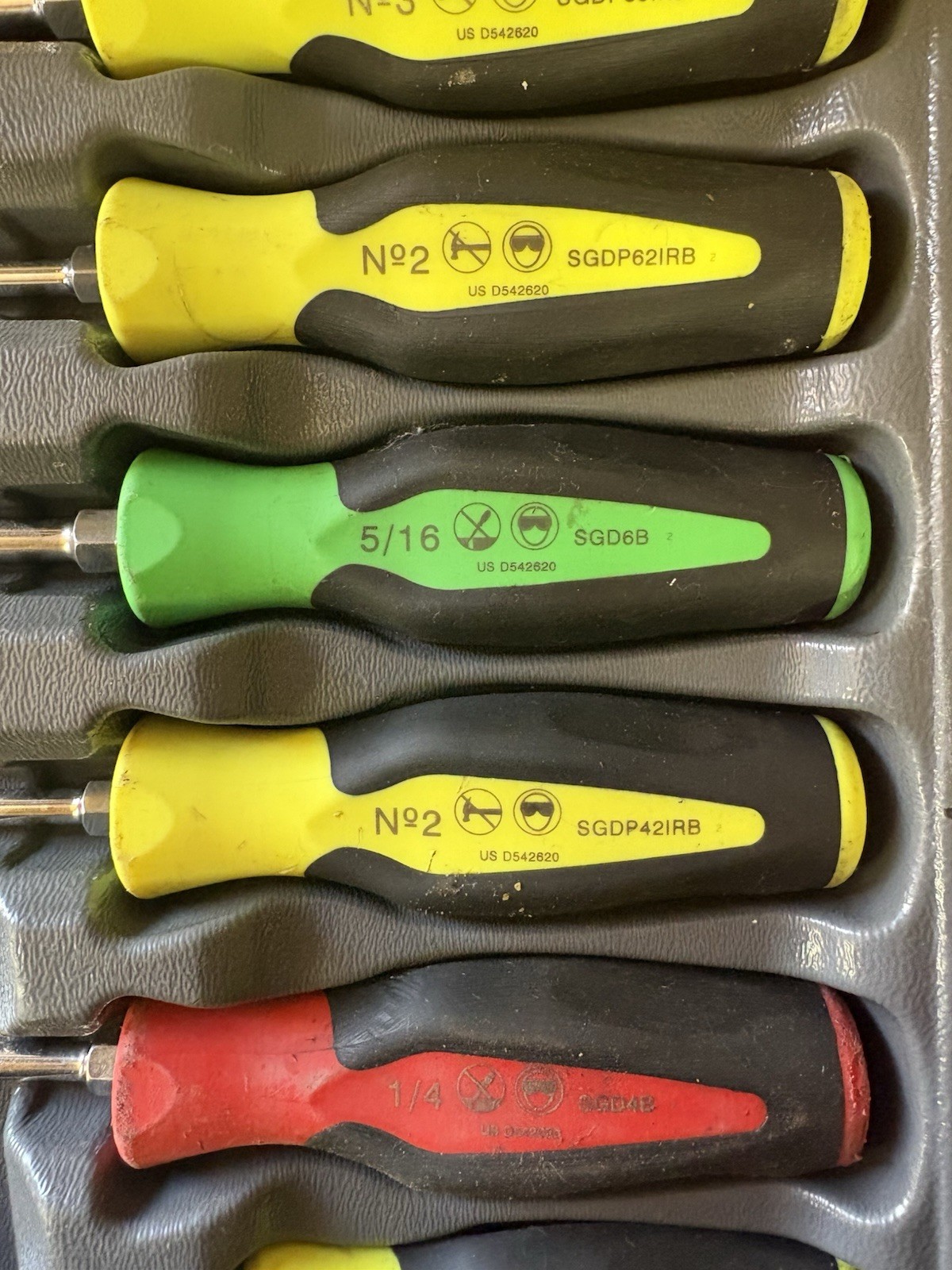 SNAP ON 9Pc HI-VIZ Mixed Soft Grip Screwdriver Striking Prybar Set