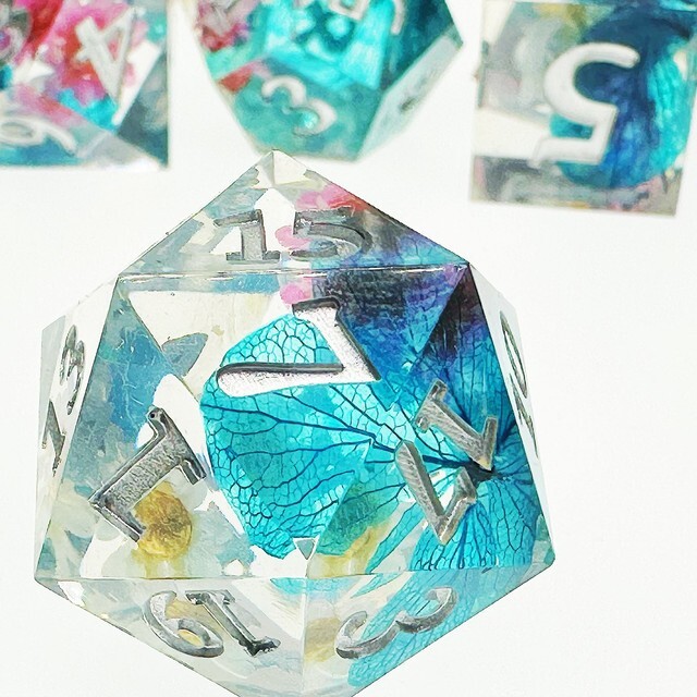 Sage's Spring Florets Sharp Edge Resin Dice Set