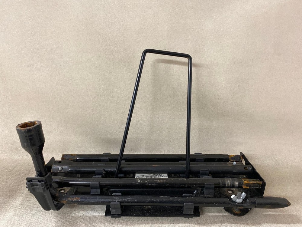2010 Ford Ranger Jack and Tool Kit 4x4 OEM Super Cab