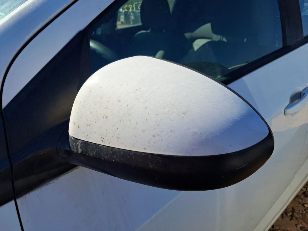 SONIC 2015 Glove Box 4830134