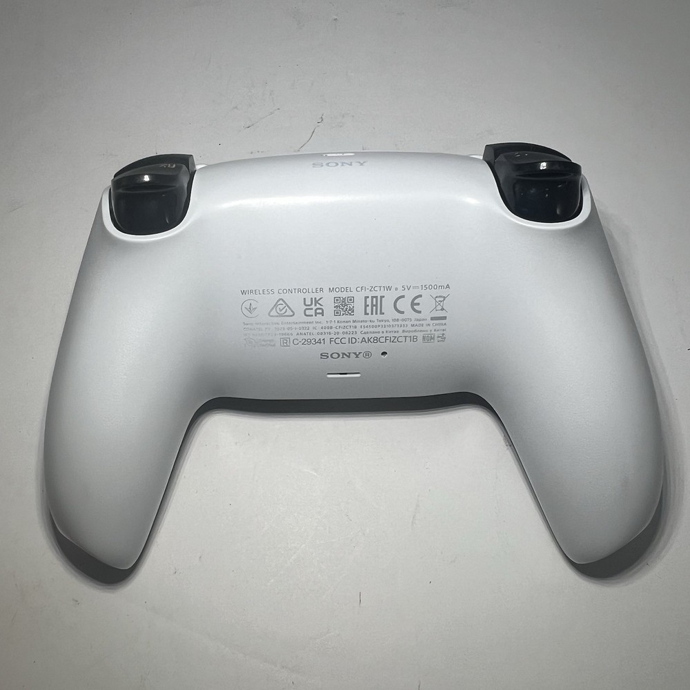 PS5 Controller - White with Stick Drift