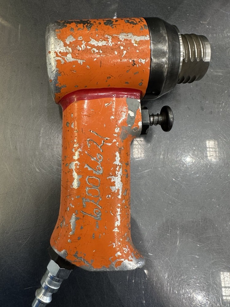 American Pneumatic Tools (APT) 1X Rivet Gun, Model 100B