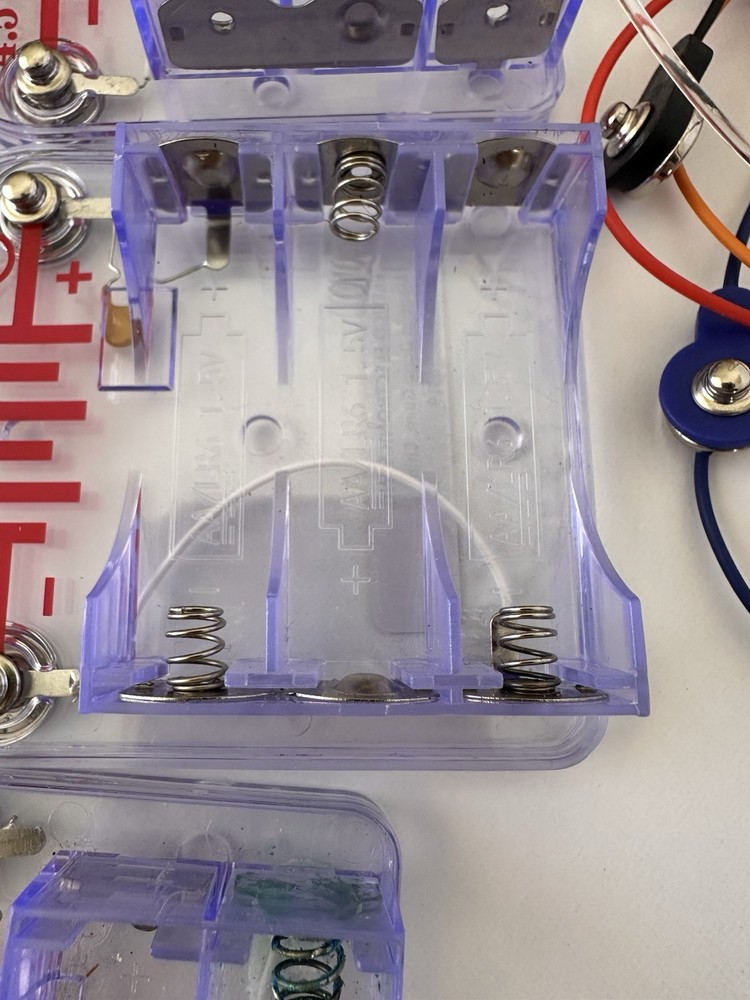 Electronic Snap Circuits Large LOT Elenco STEM Educational