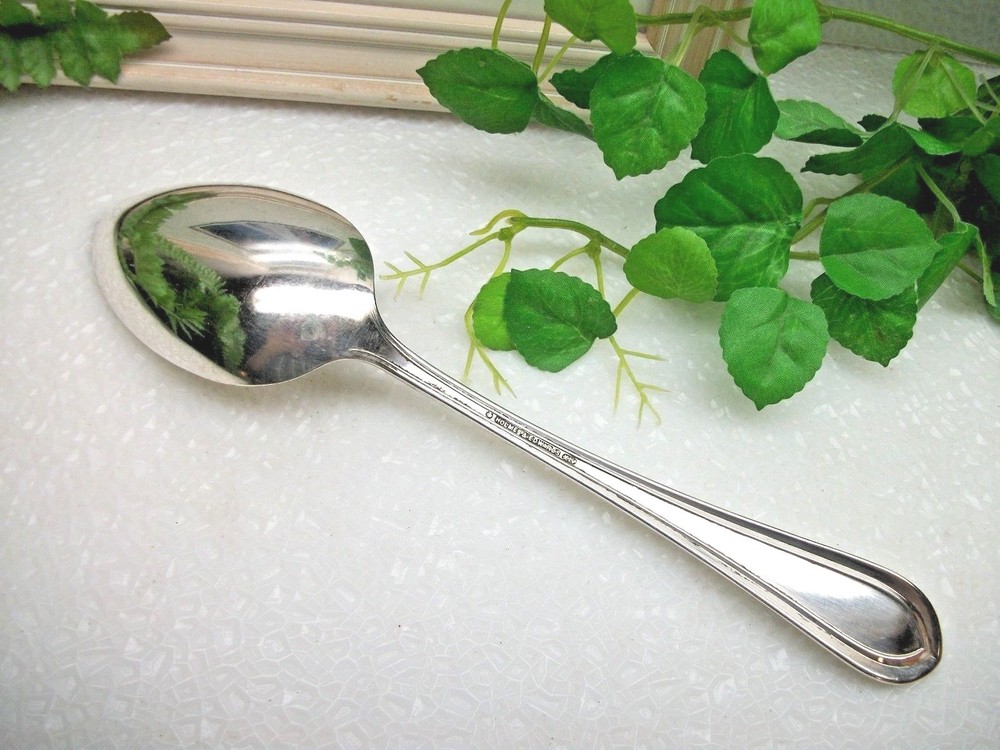 International Holmes & Edwards WASHINGTON Silverplate Solid Serving Spoon 1910