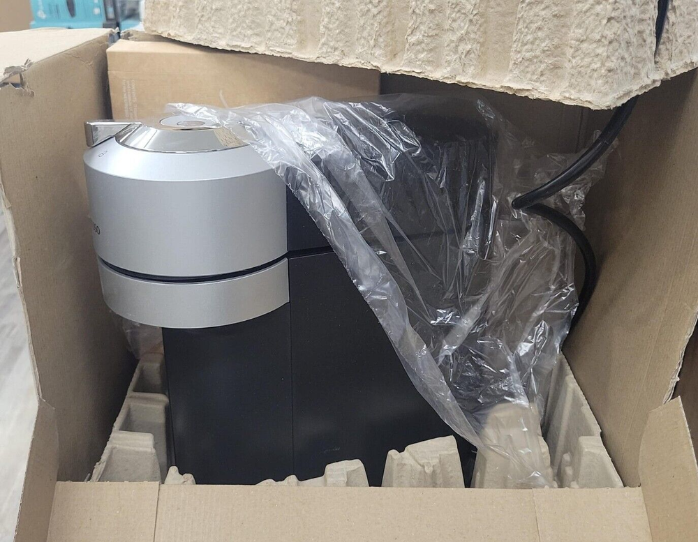 *Light Gray NESPRESSO BNV520GRY Vertuo Next Espresso Coffee Maker Machine Used