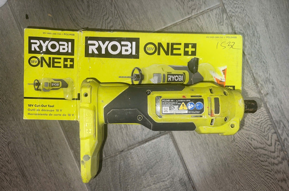 Ryobi PCL540B 18V ONE+ Cordless Cut-Out Tool (Tool Only) - Missing Lock Nut