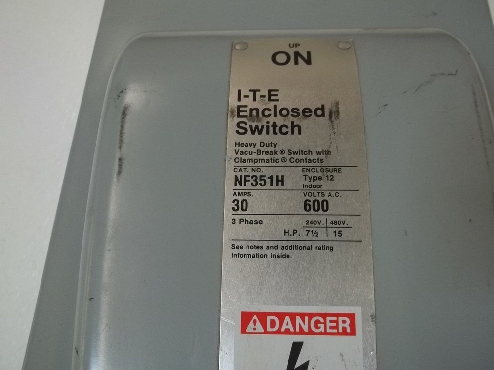 I-T-E NF351H ENCLOSED SWITCH NSNP