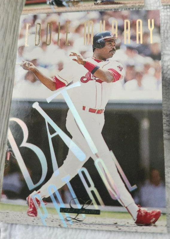 Leaf Limited Bat Patrol Complete 24 Card Set