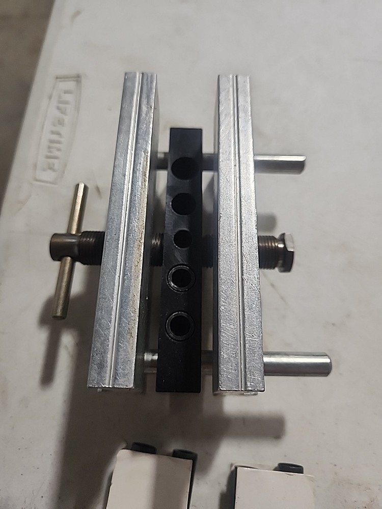 Dowl It Self-Centering Dowel Drill Guide W/ 6 pins VGC