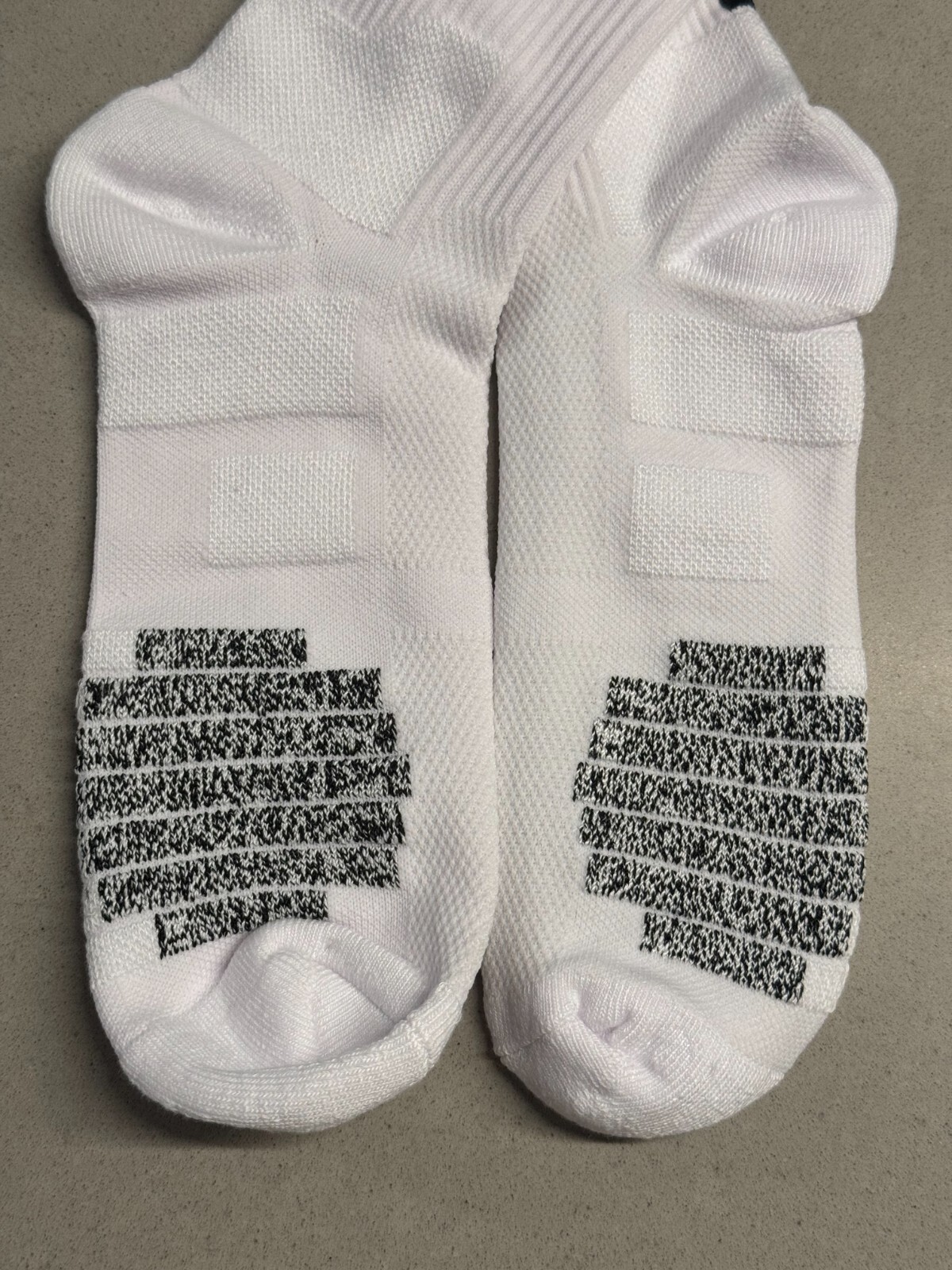 Nike NBA Authentics - White & Black - Knee Highs/Scrunchies