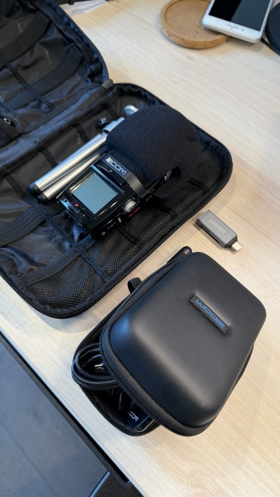 Zoom H2N Recorder Bundle w/ Travel Bag