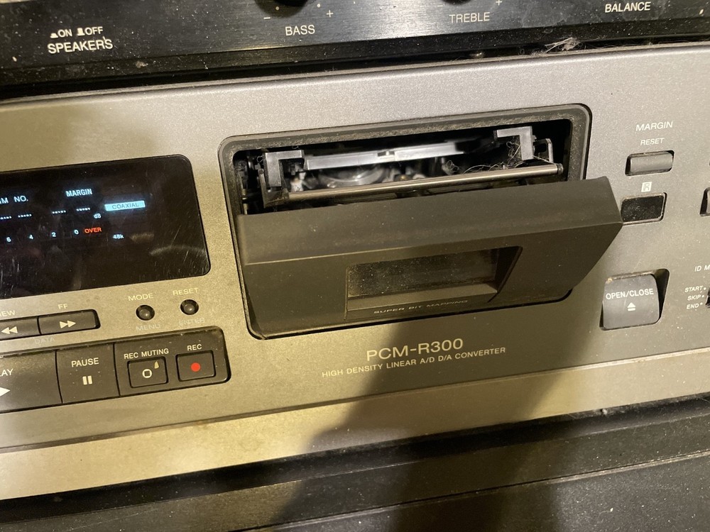 Sony PCM R300 DAT Machine with HD Linear A/D D/A Converter