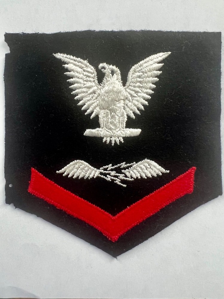 WWII USN US Navy Aviation Electronicsman Mate 3rd Class Rate Patch "1943"