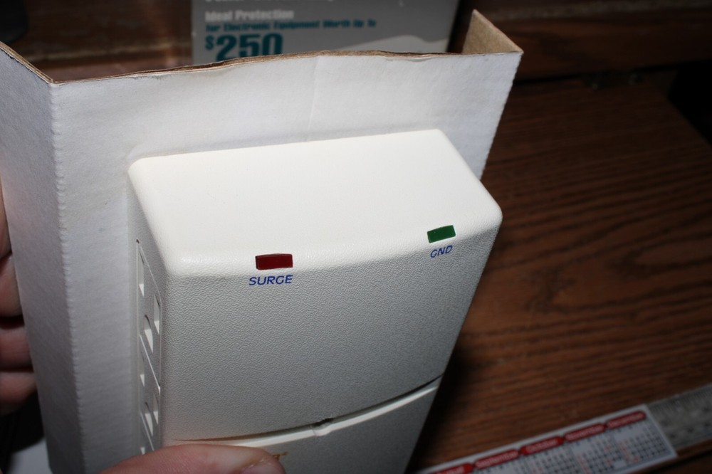 NOS SL WABER POWER MASTER ELECTRONICS PROTECTOR SURGE PROTECTION