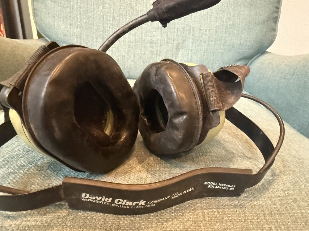 DAVID CLARK MODEL H6240-07 Aviation Pilot Head Headset Tested Read