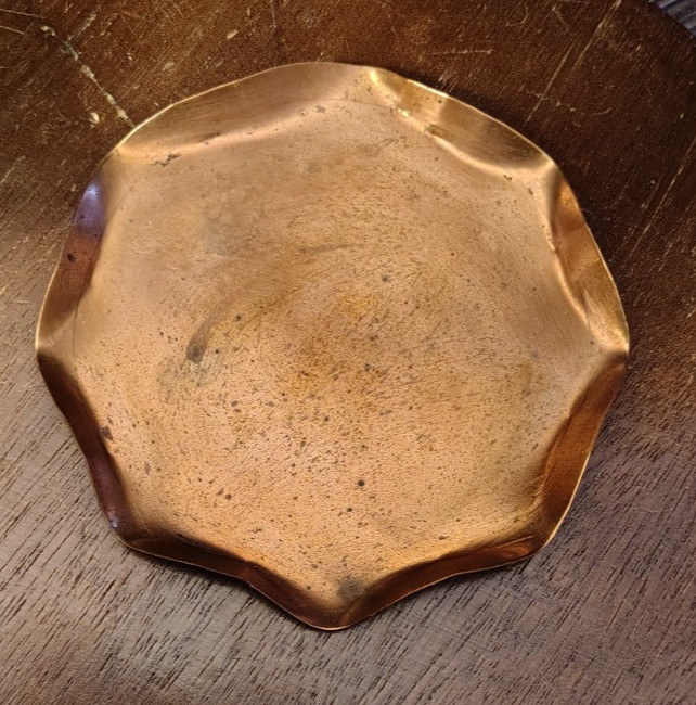 Set of 3 Sizes Fluted Edge Copper Nesting Trays