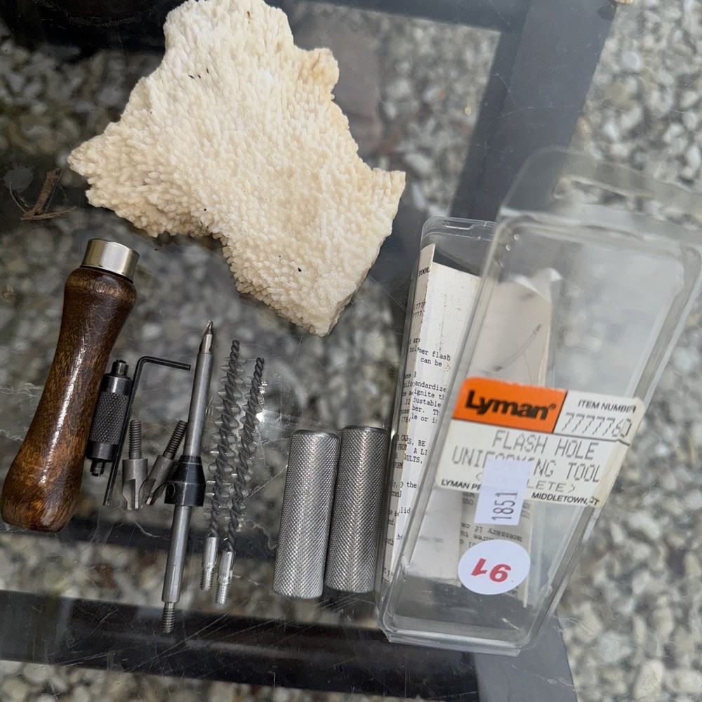 Lyman 7777760 Flash Hole Uniformer