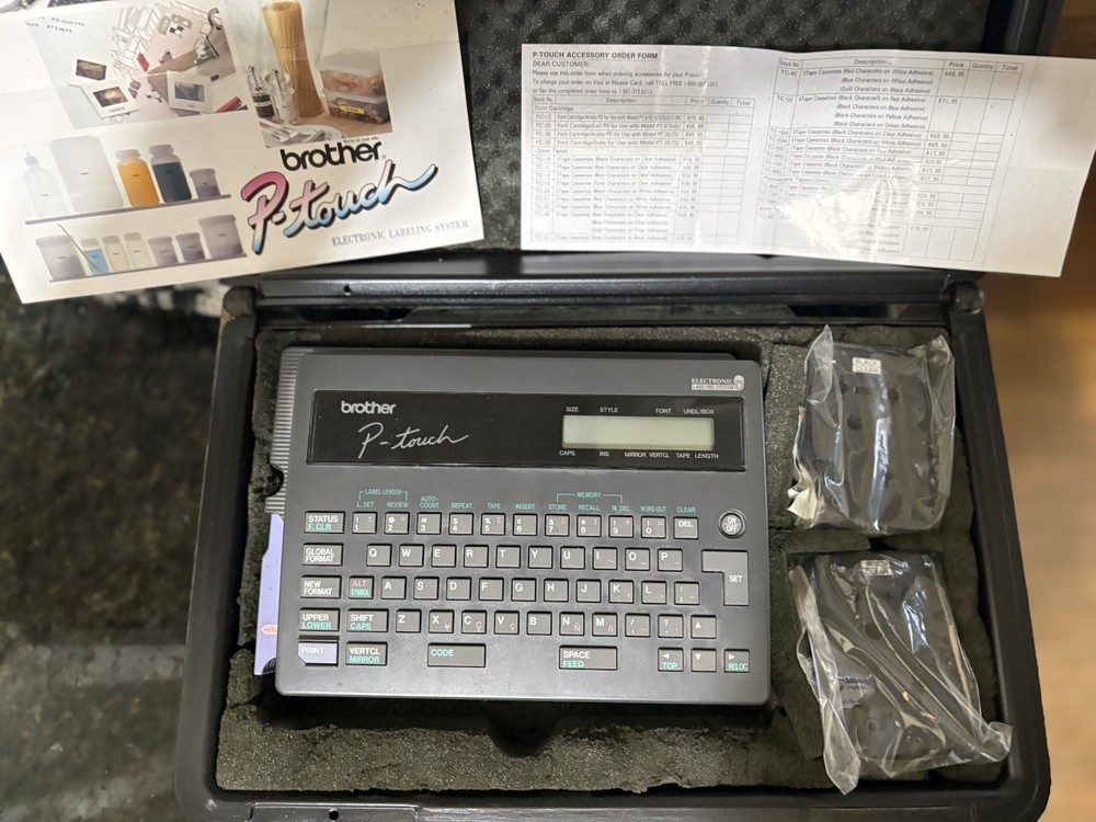 Brother P-touch Electronic Labeling System Thermal Label Maker w/ Case & Tape