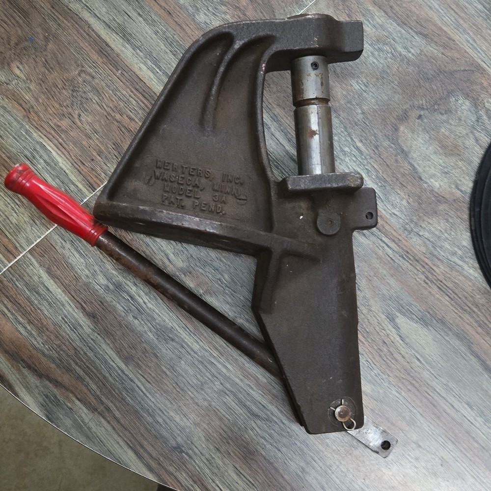 Herters Model 3A Reloading Press
