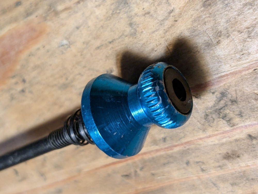 Tranz-X Quick Release Skewer Blue Front