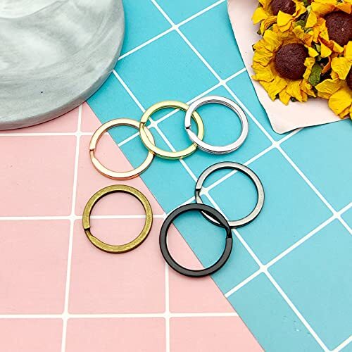 60pcs Flat Key Chain Rings Metal Keychain Ring Round Flat Split Key Ring Metal