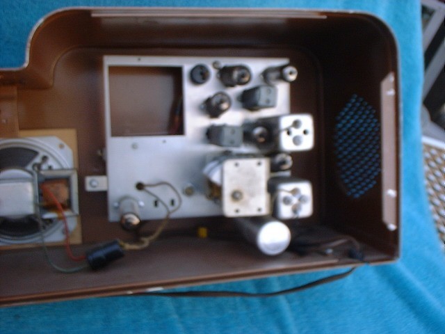 TRADIO COIN OPERATED HOTEL TUBE RADIO 2 hour 25-cents Untested Parts/Repair