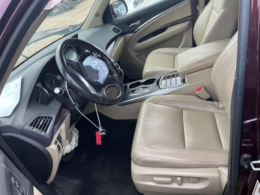 MDX 2017 Glove Box 4973954