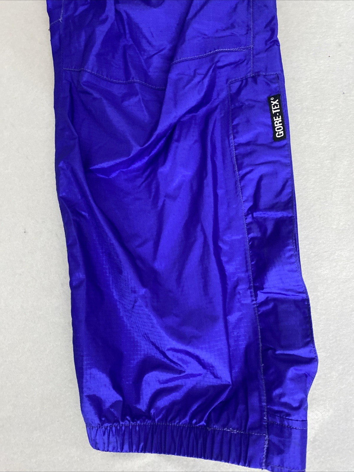 Mountain Hard Wear Gore-Tex Waterproof Pants Shell Small 26x27 Ankle Zip Purple