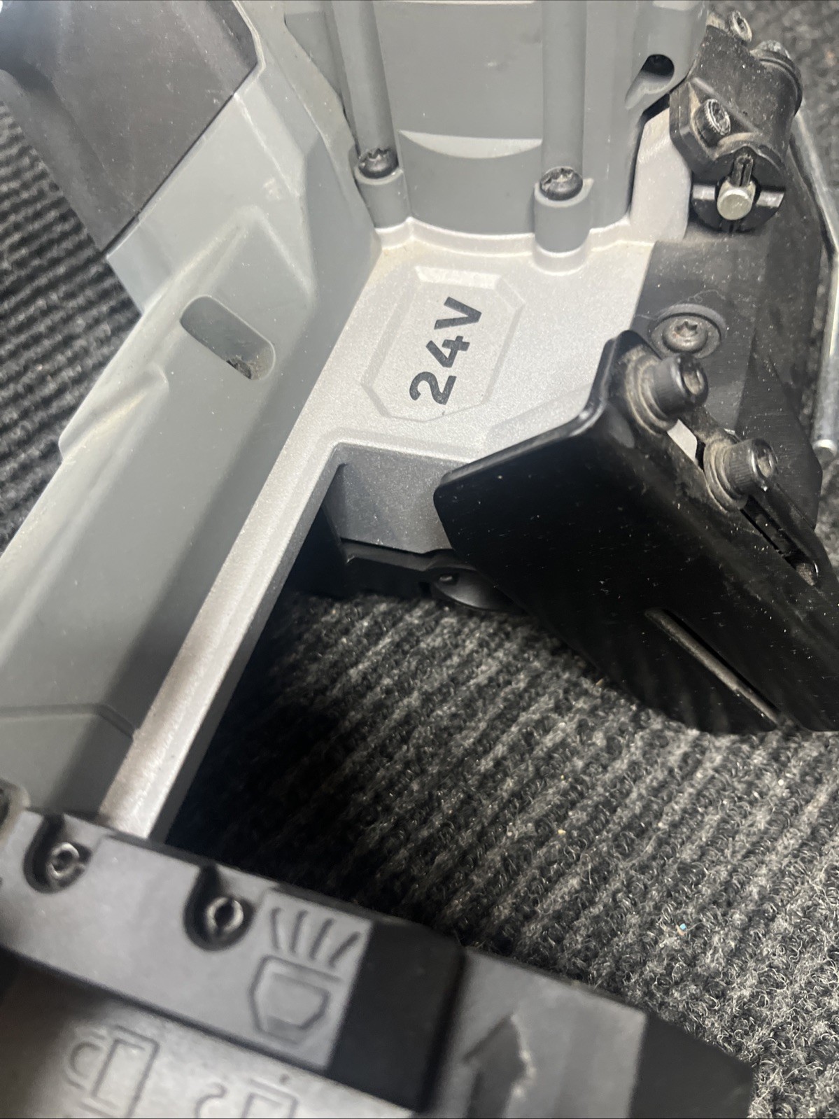 🔥FLEX 24V Brushless 2-1/2 in Compact Portable Band Saw FX2331-Z (Tool Only)