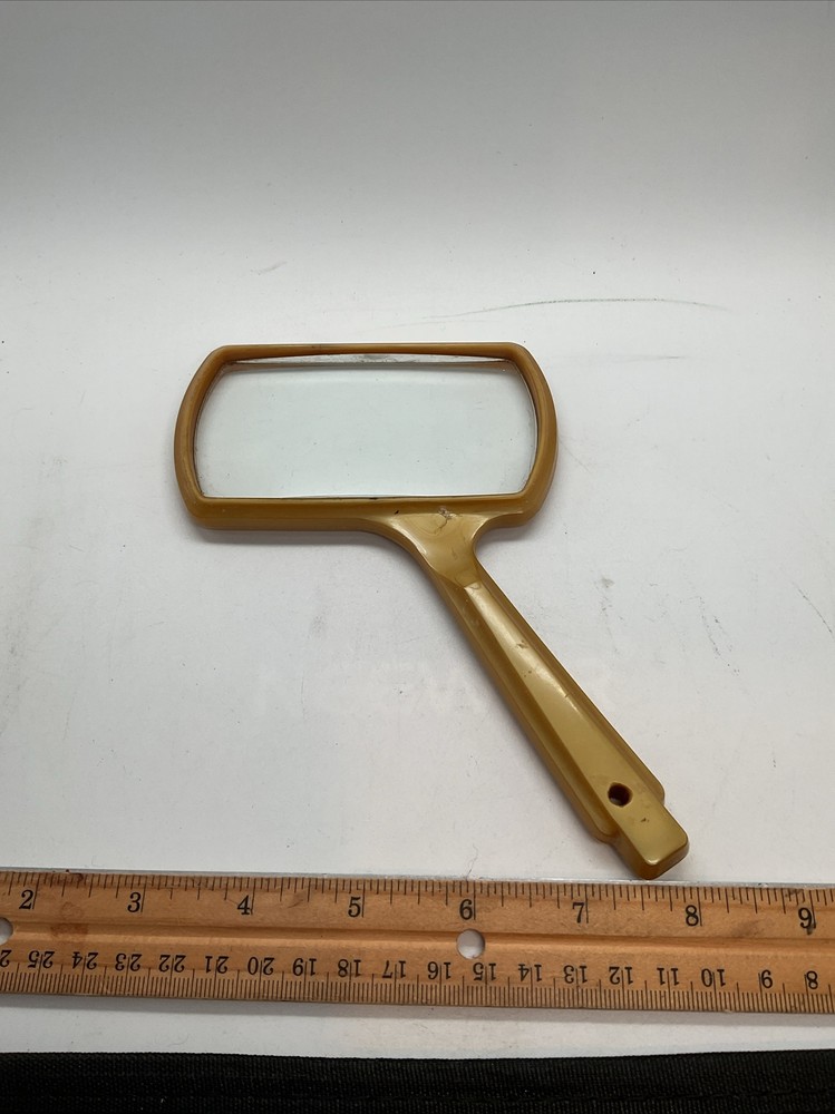 Optics Pearl - Vintage Rectangular Handheld Magnifying Glass - Tan