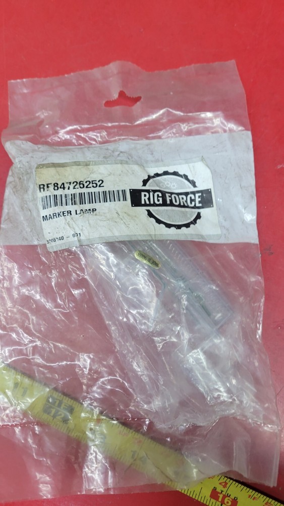 RF84726252 GENUINE RIG FORCE MARKER LAMP NOS
