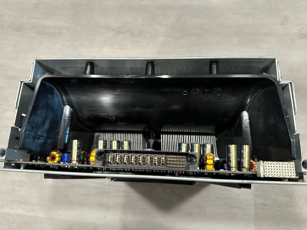 NETAPP System Board Controller 2x CPU 111-00186+C2 111-J9796 FROM FAS 3070