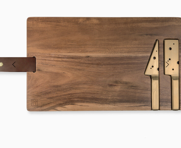 New. Cheeseporn by Doiy cheese serving tray.