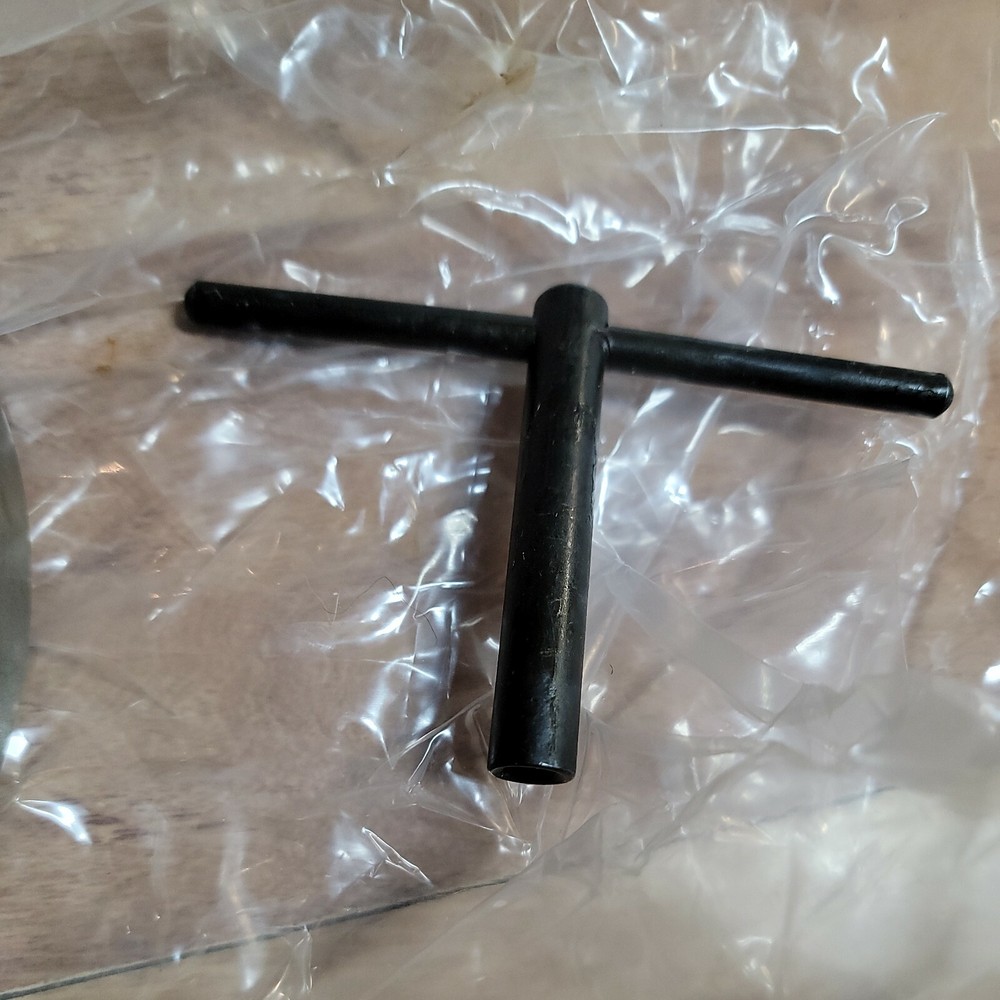AMT Chuck 1/#A607 6" 4 Jaw Lathe Tool