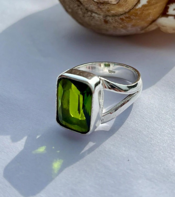 Solid 925 Sterling Silver Natural Green Peridot Emerald Cut Gemstone Band Ring