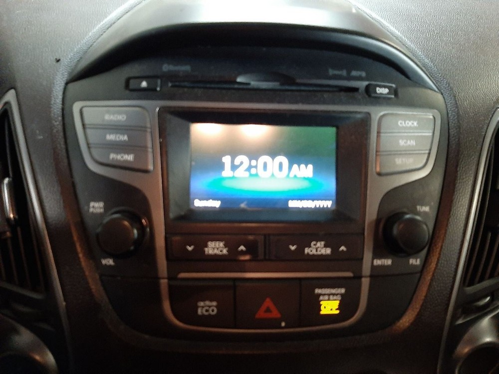 Camera/Projector Gate Mounted Dash Display Fits 14-15 TUCSON 1079106