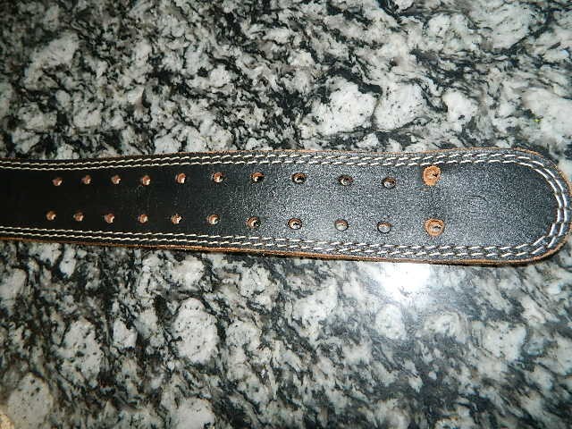 "VALEO" Weight Lifting Belt in EXCELLENT CONDITION