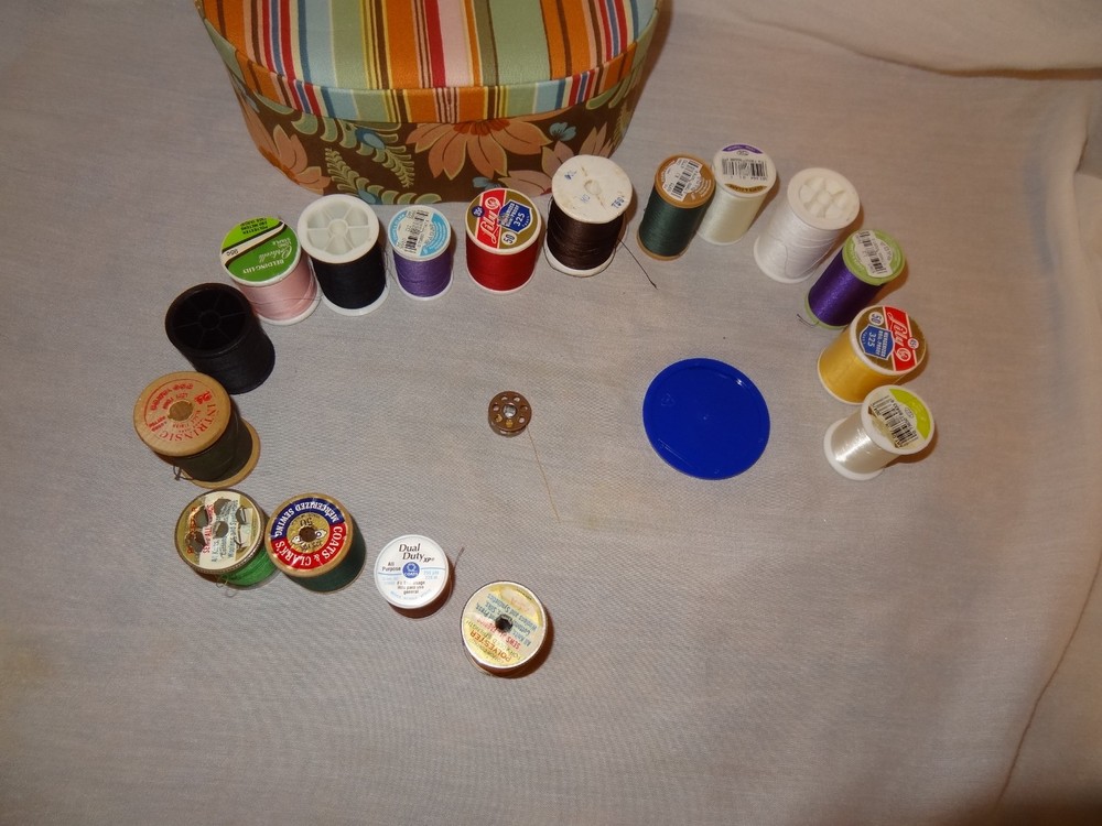 Sewing Box Mixed Lot 17 Thread Spools Different Colors Needles Bobbin
