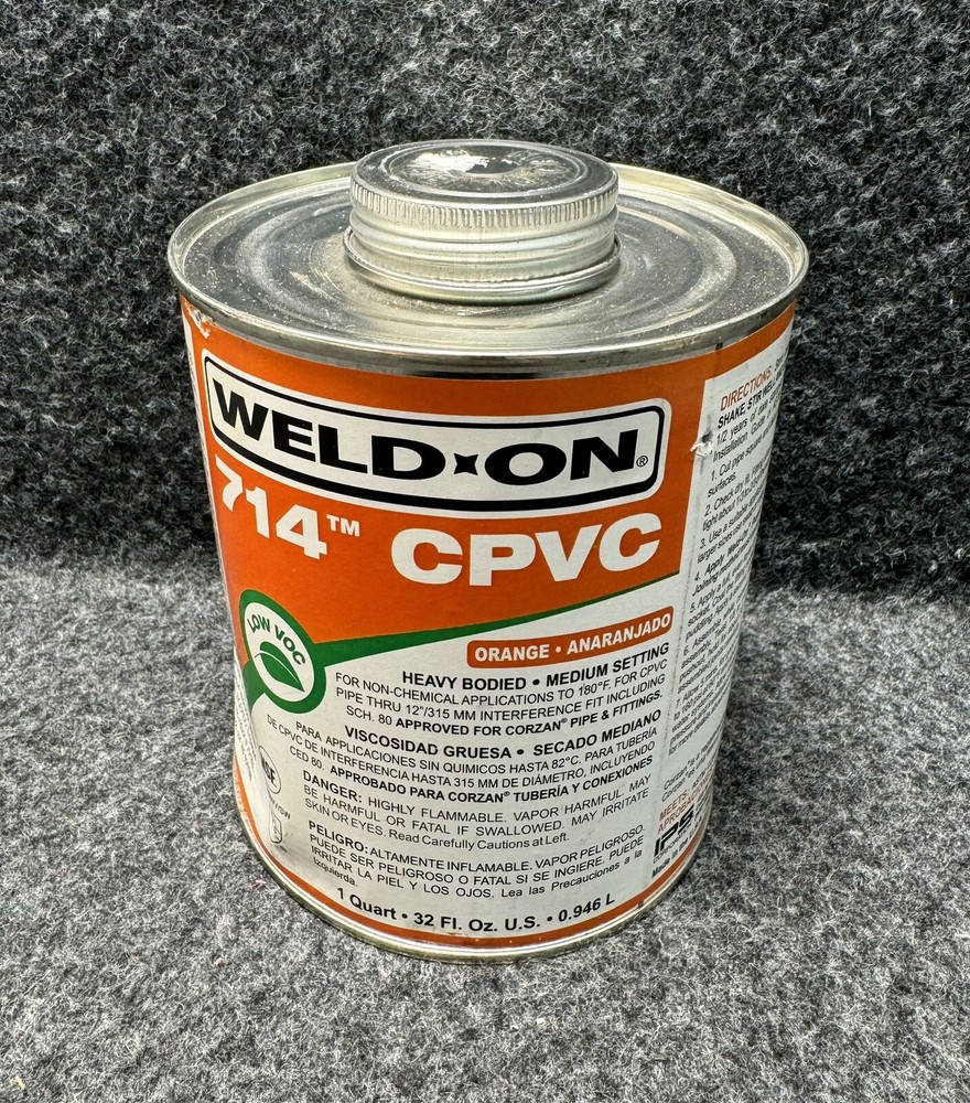 Weld On 714 CPVC Pipe Cement 1 Quart 32 oz Can Orange