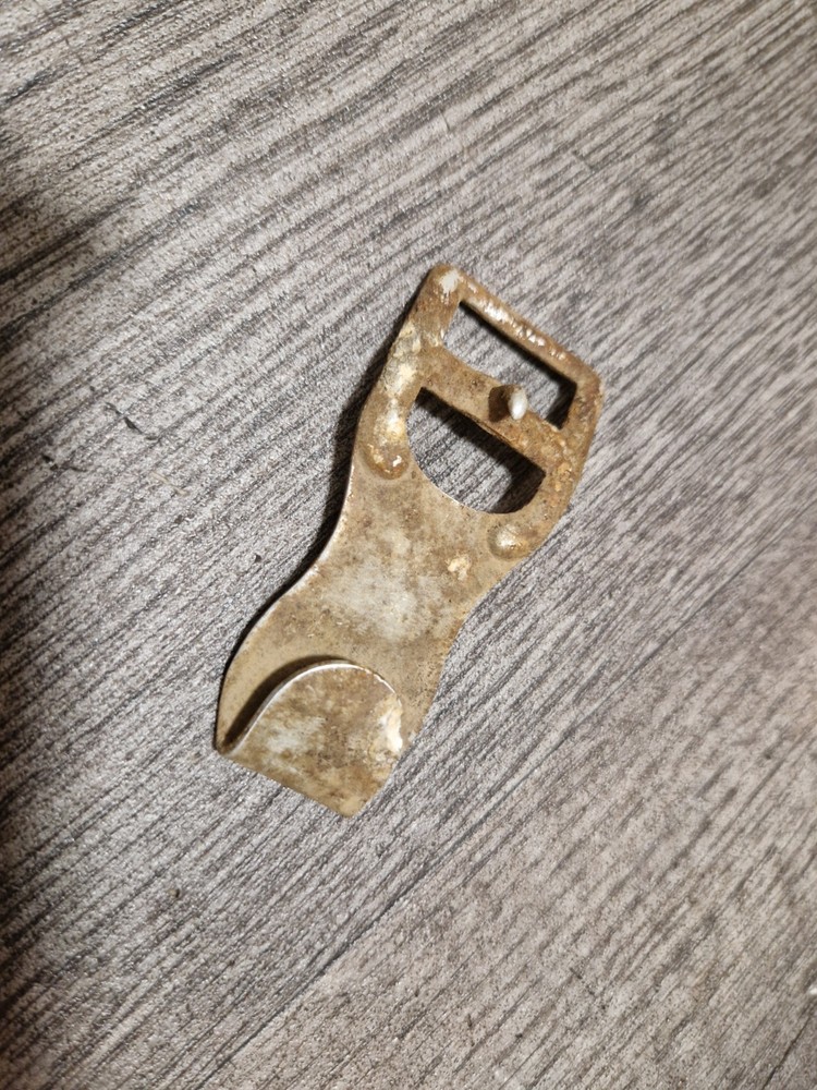 WW2 GERMAN Soldier Y STRAP HOOK