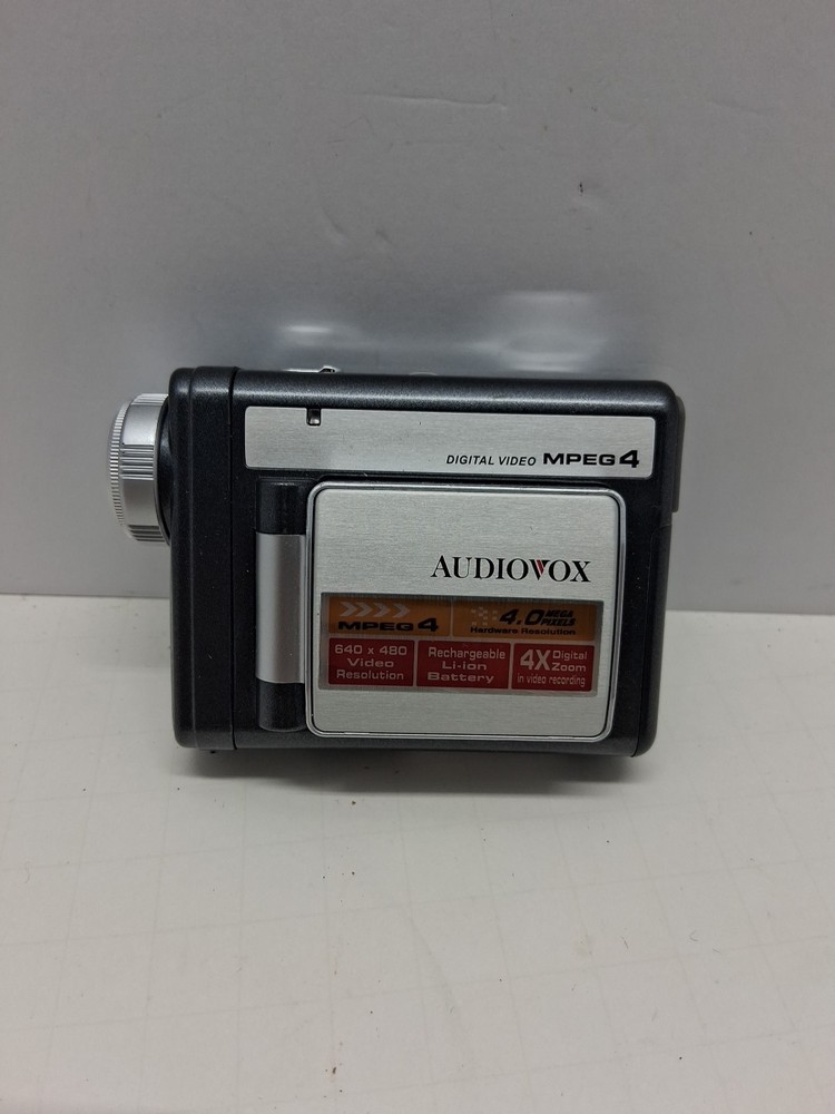 ** AUDIOVOX  Multi-function Digital Video Camcorder MPEG4 DC400 Untested