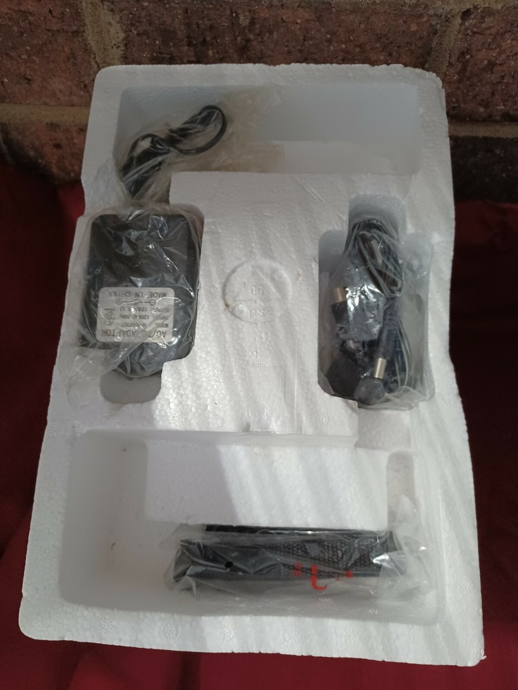 8 N 1 Mini TV/ Lantern