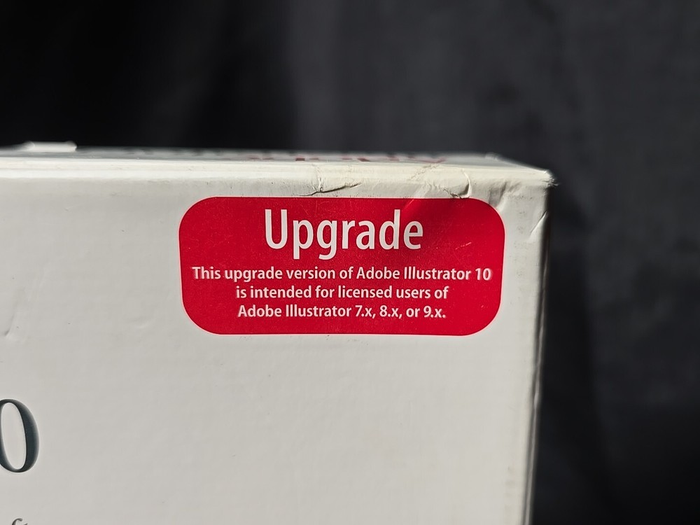 Adobe Illustrator 10 CD UPGRADE ONLY for Windows w/ Serial Number User Guide Box
