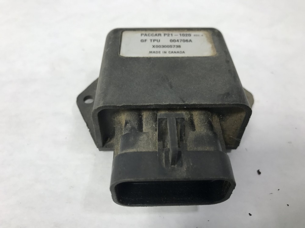 Peterbilt 387 Light Control Module - Used | P/N P211020