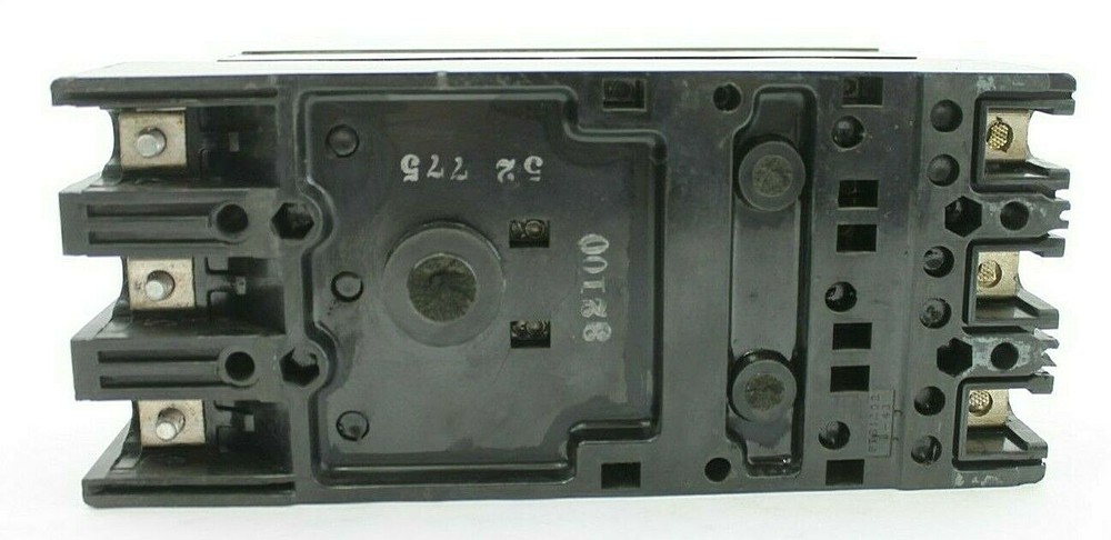 GE Trumbull ATB32100 Circuit Breaker