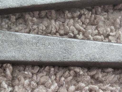 Vintage Champion Nipper Nail Puller